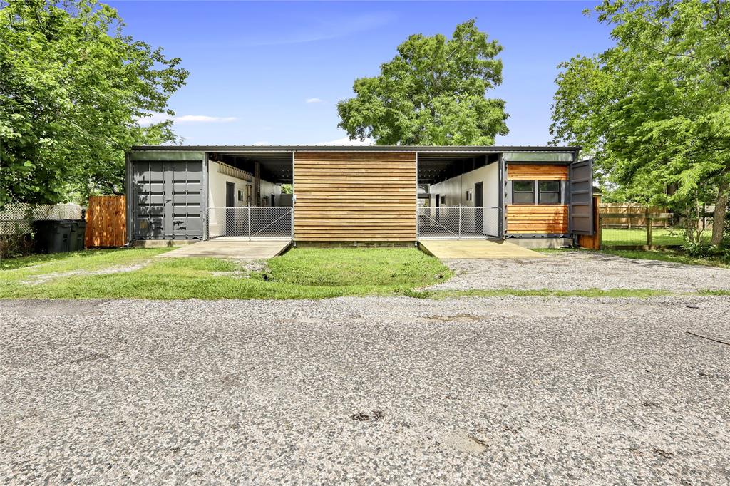 4622 4th Street, Bacliff, Texas image 1