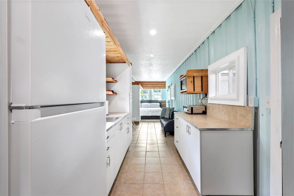 4622 4th Street, Bacliff, Texas image 9