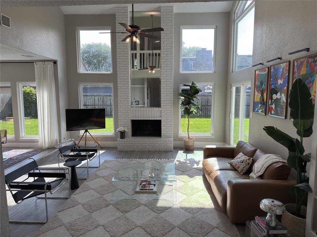 1709 Coles Farm Drive, Sugar Land, Texas image 5