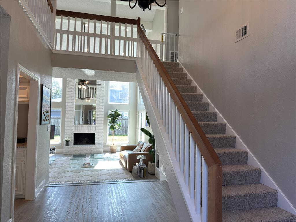 1709 Coles Farm Drive, Sugar Land, Texas image 4