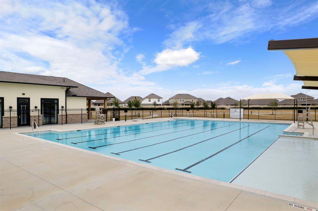 9915 Summer Peony Court, Baytown, Texas image 27