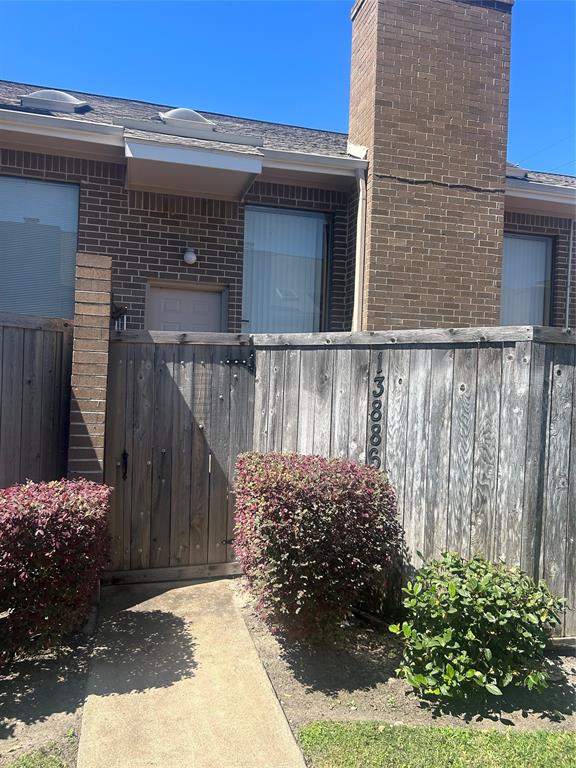 13886 Hollowgreen Drive #808, Houston, Texas image 1