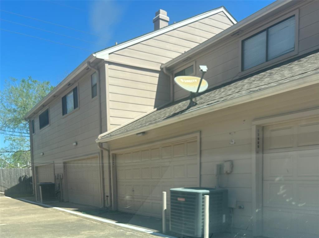 13886 Hollowgreen Drive #808, Houston, Texas image 2