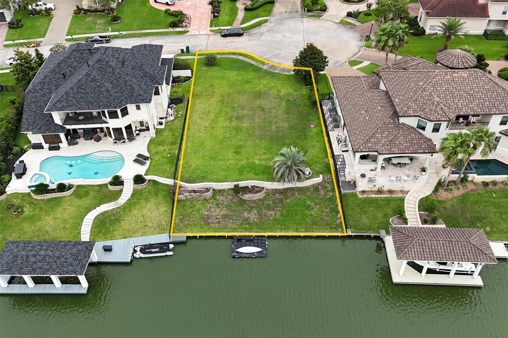 2910 N Island Drive