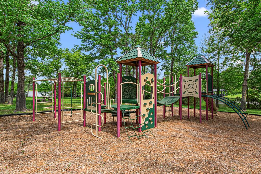 6811 S Trace Drive, Magnolia, Texas image 41