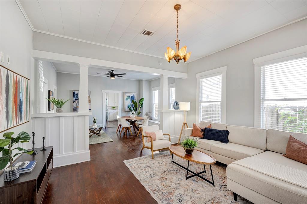 710 Woodland Street, Houston, Texas image 3