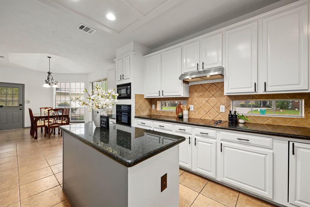 12815 Jubilee Park Court, Houston, Texas image 15