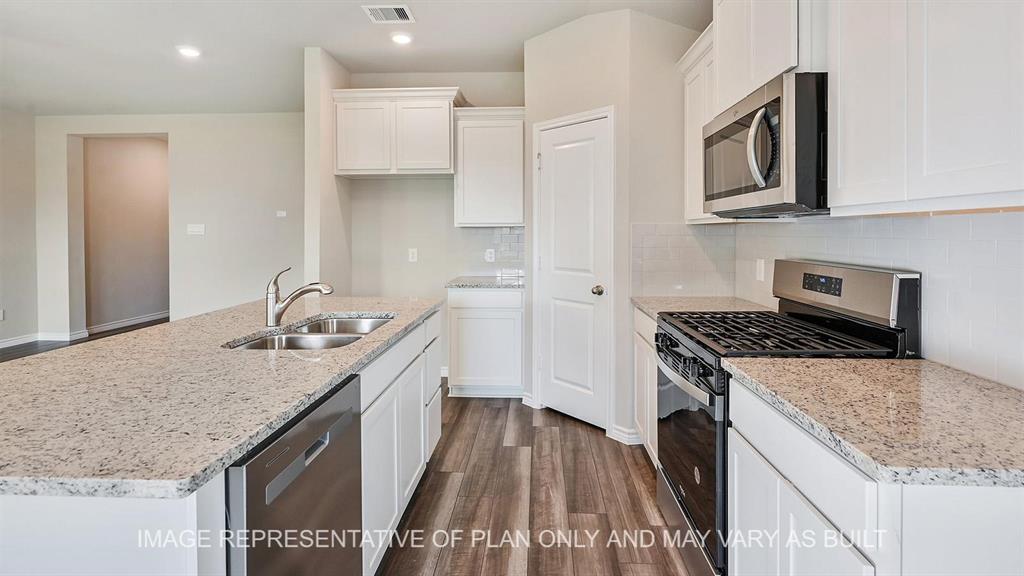 5315 Kaminsky Court, Bryan, Texas image 3