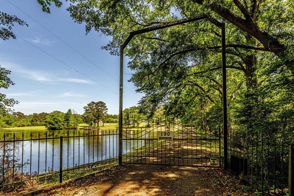 190 Hickory Hill Rd