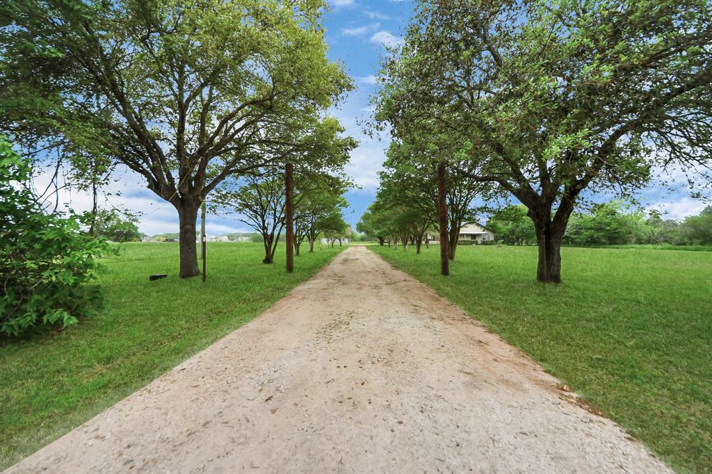 3810 Peters San Felipe Road, Sealy, Texas image 2
