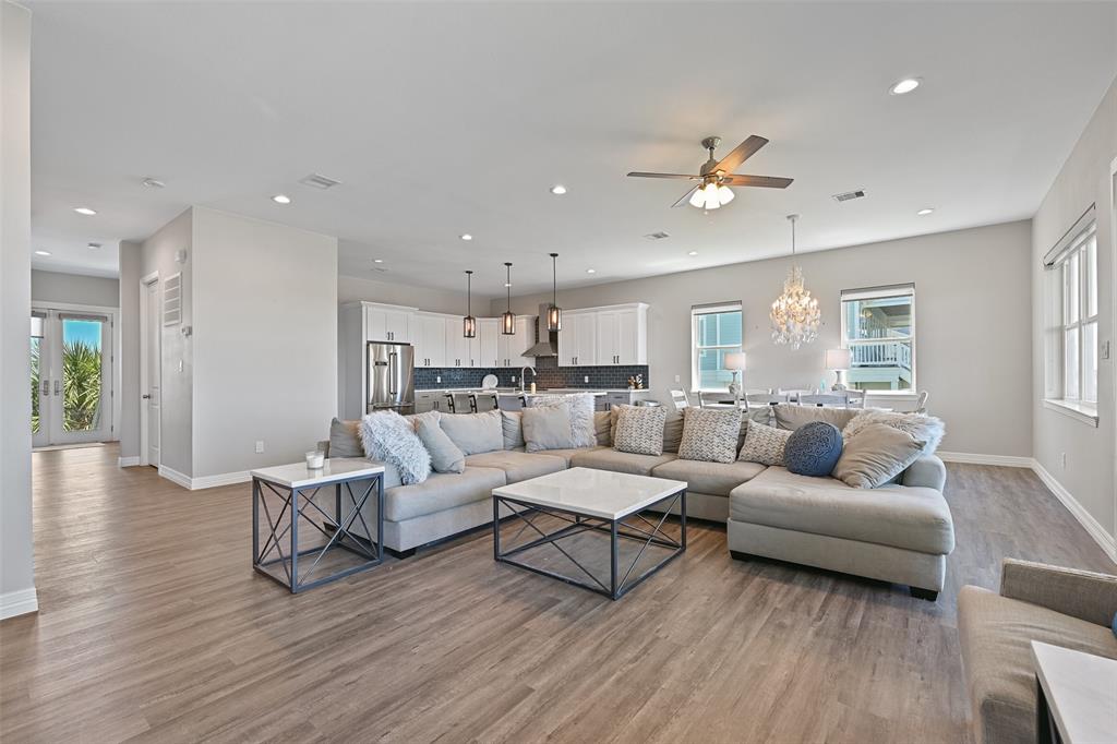 3914 Curlew Drive, Galveston, Texas image 12