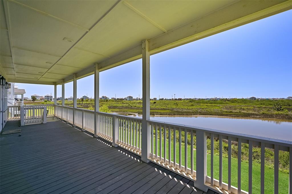 3914 Curlew Drive, Galveston, Texas image 10