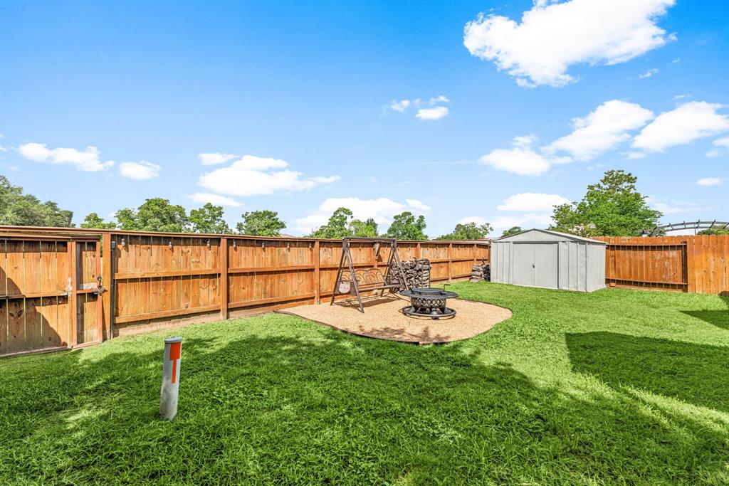 20535 Spring Bluff Lane, Spring, Texas image 23