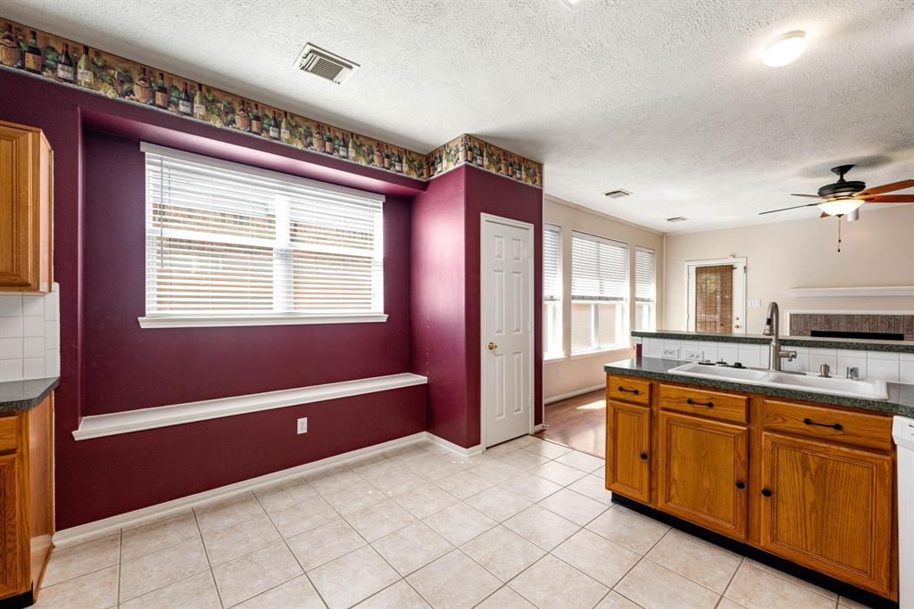 20535 Spring Bluff Lane, Spring, Texas image 11