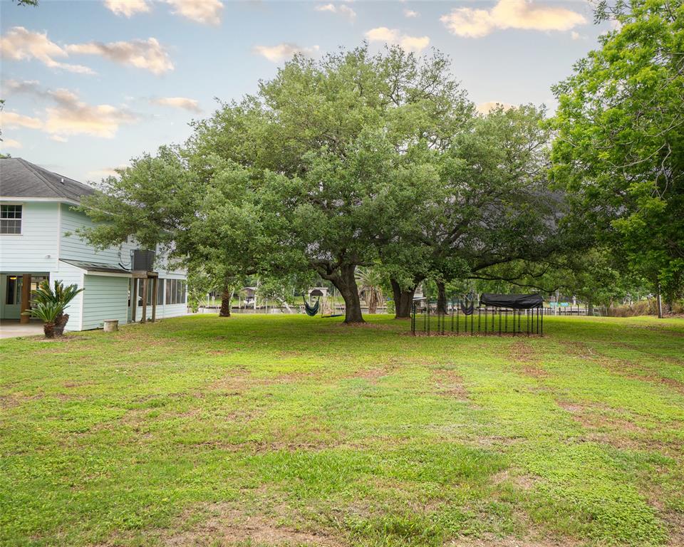 383 County Road 296, Sargent, Texas image 39