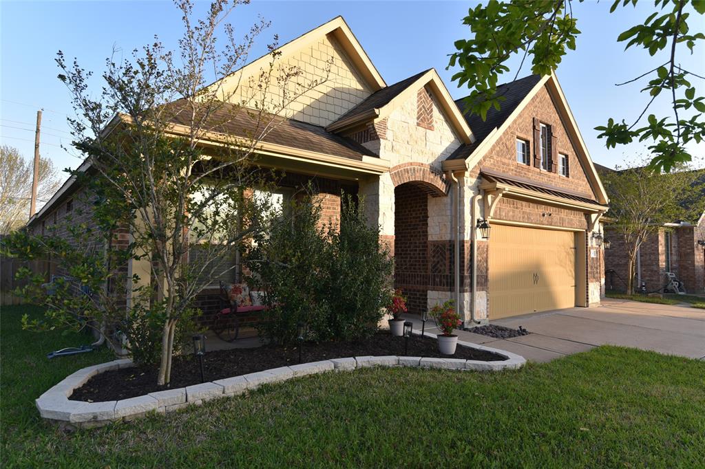 239 Floral Bluff Court