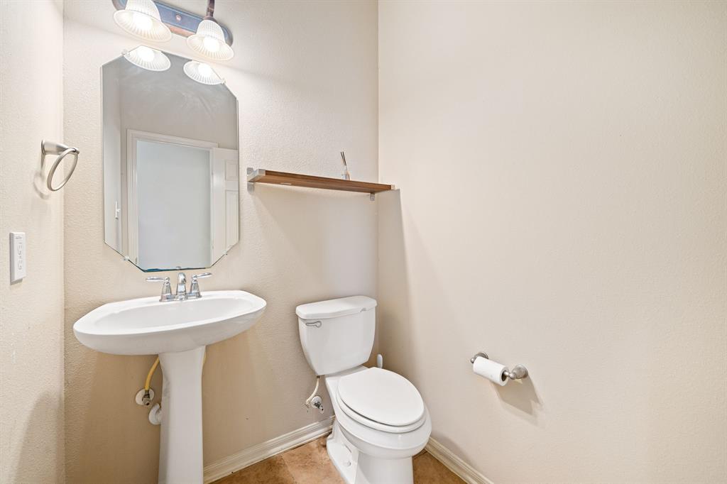 28523 Kinglet Pines Drive, Katy, Texas image 15