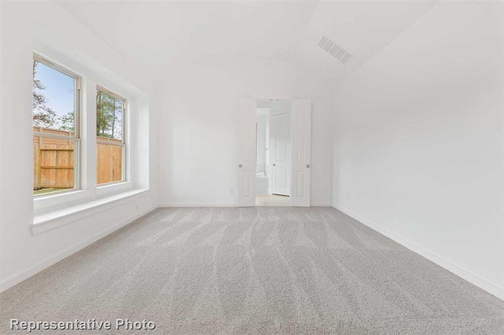 1028 Shoal Creek Trail, Conroe, Texas image 10