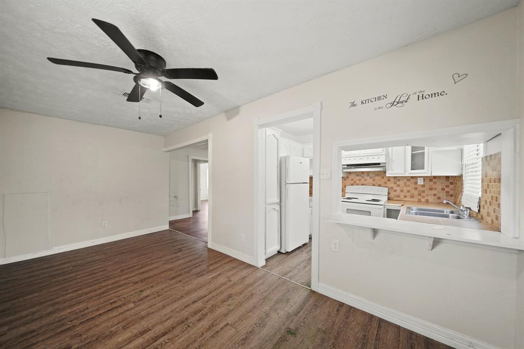 606 W 7th Street, Freeport, Texas image 8