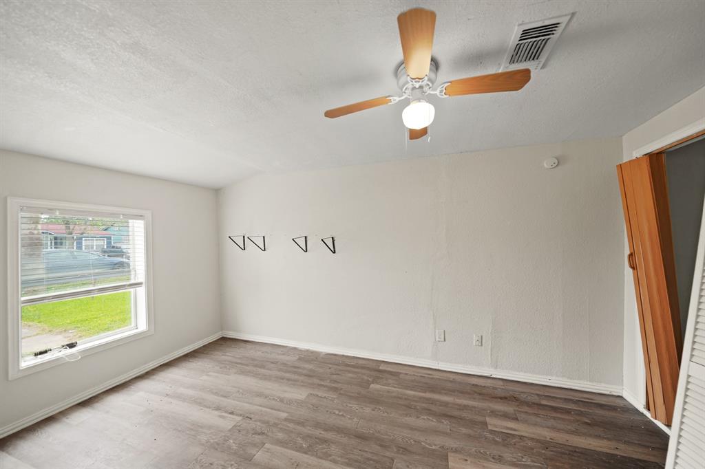 606 W 7th Street, Freeport, Texas image 17