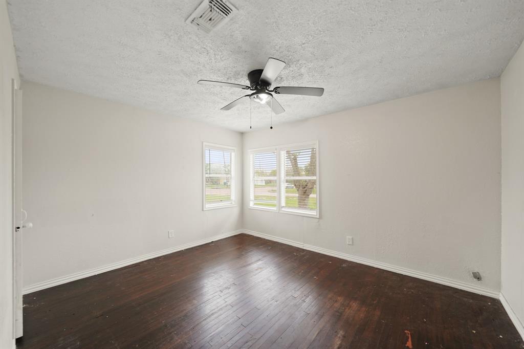 606 W 7th Street, Freeport, Texas image 11