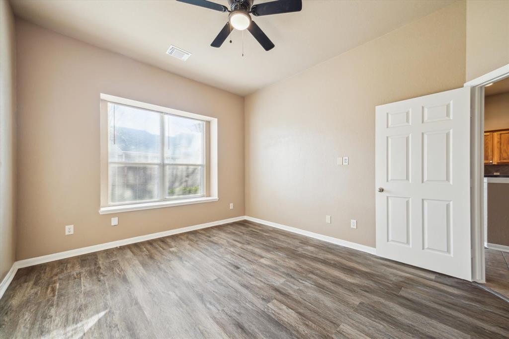 8946 Silent Willow Lane Ln, Sugar Land, Texas image 18