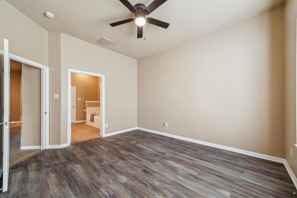 8946 Silent Willow Lane Ln, Sugar Land, Texas image 17