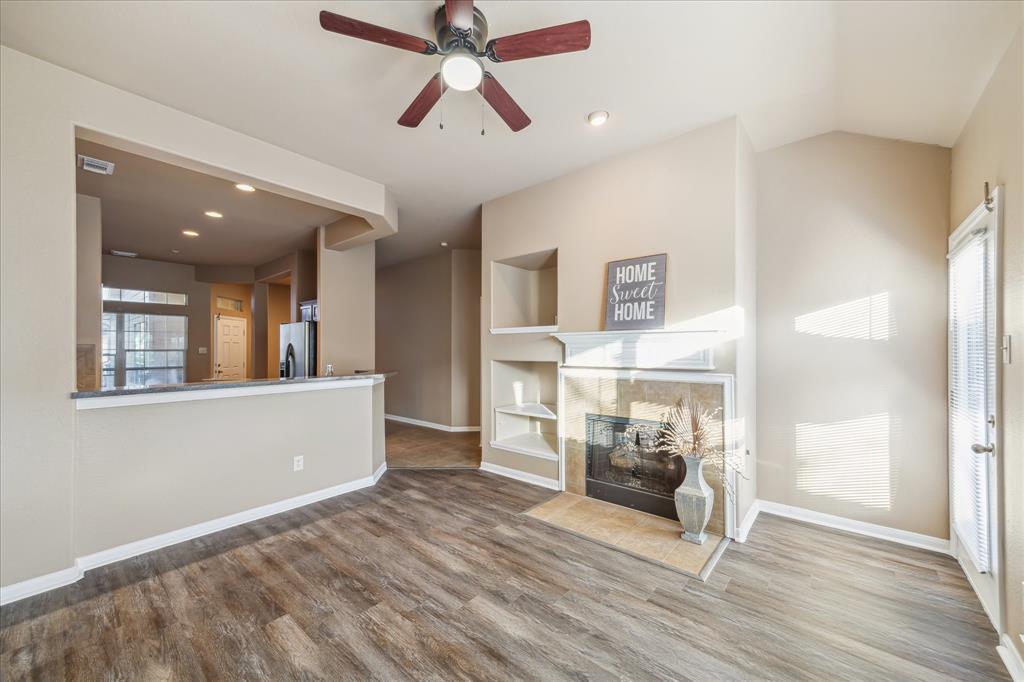 8946 Silent Willow Lane Ln, Sugar Land, Texas image 3