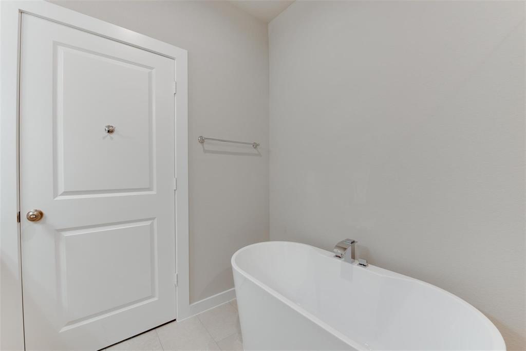 6615 Ezzard Charles Lane, Houston, Texas image 22