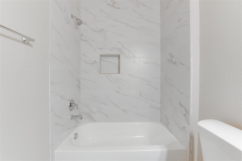 6615 Ezzard Charles Lane, Houston, Texas image 33