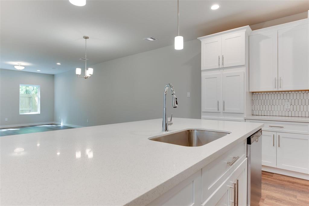 6615 Ezzard Charles Lane, Houston, Texas image 6