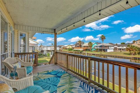 A home in Bayou Vista