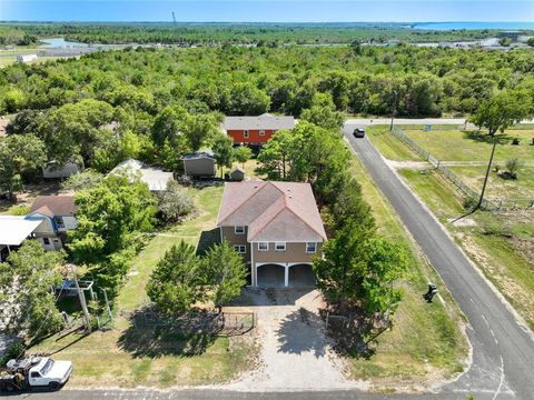 A home in Anahuac