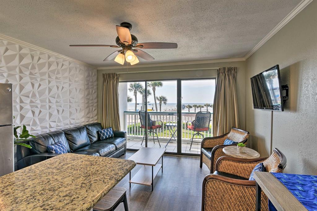 6102 Seawall Boulevard #203, Galveston, Texas image 2