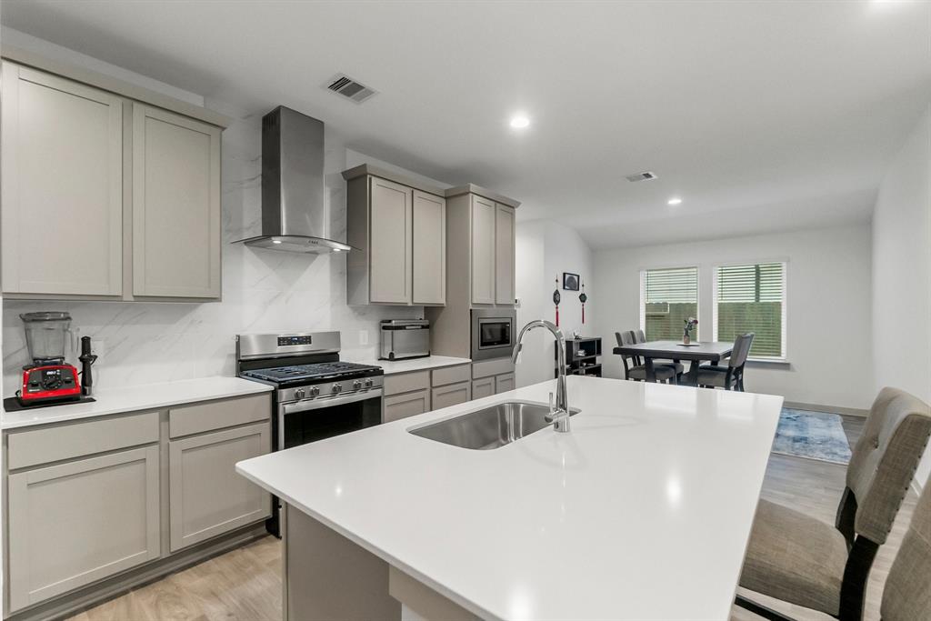 12715 Basinghall Lane, Houston, Texas image 7