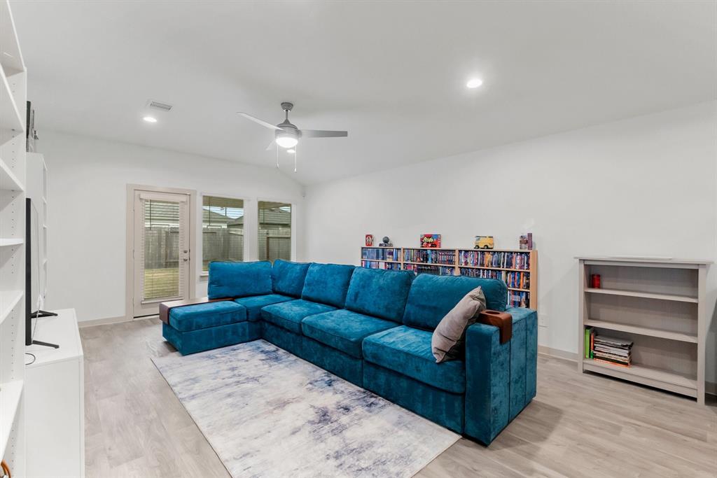12715 Basinghall Lane, Houston, Texas image 10