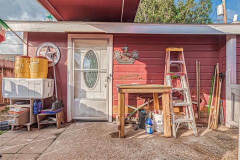 A home in South Houston