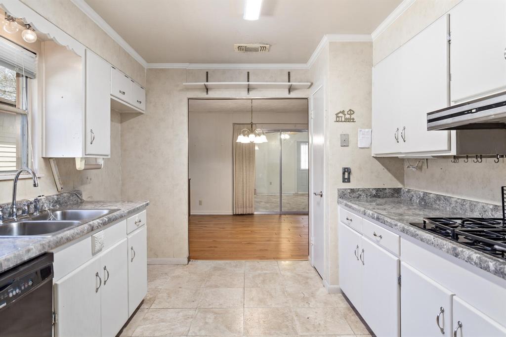 265 Enfield Lane, Beaumont, Texas image 13