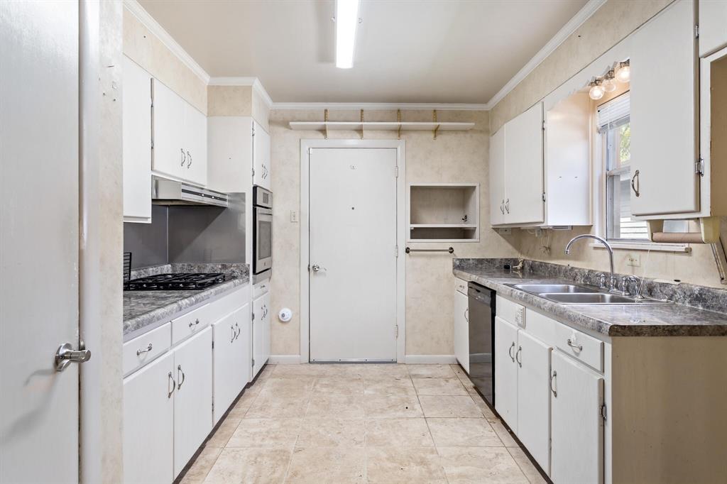 265 Enfield Lane, Beaumont, Texas image 12