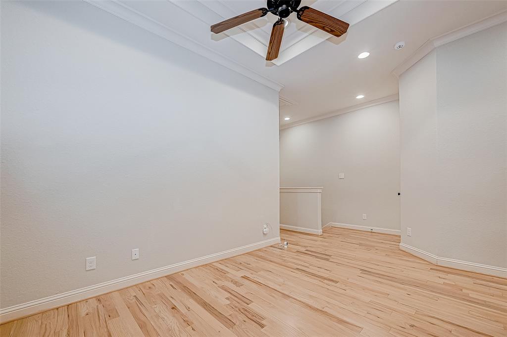 Houston, Texas 77008, United States, 3 Bedrooms Bedrooms, ,3 BathroomsBathrooms,Residential,Pending,14386