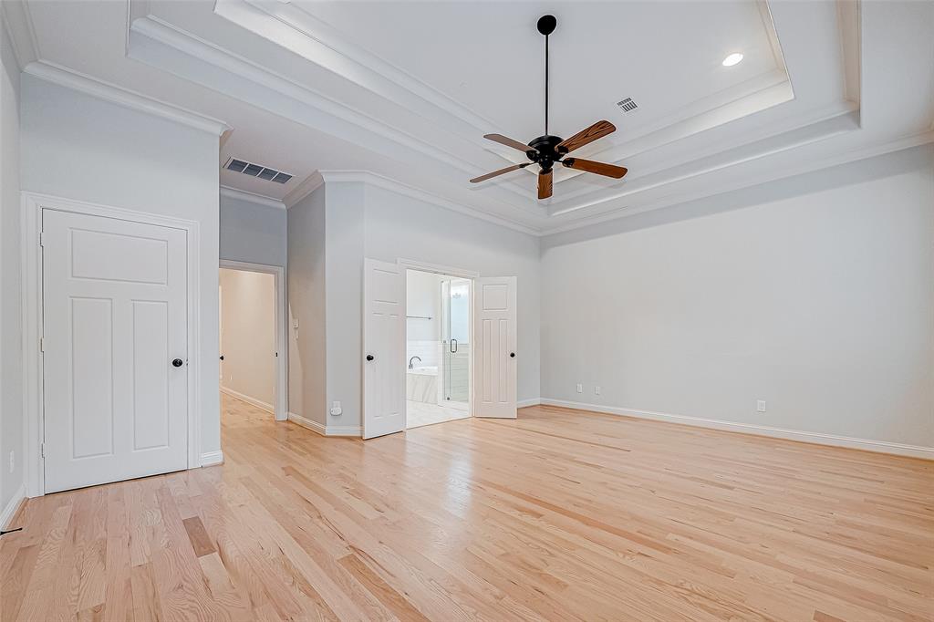 Houston, Texas 77008, United States, 3 Bedrooms Bedrooms, ,3 BathroomsBathrooms,Residential,Pending,14386