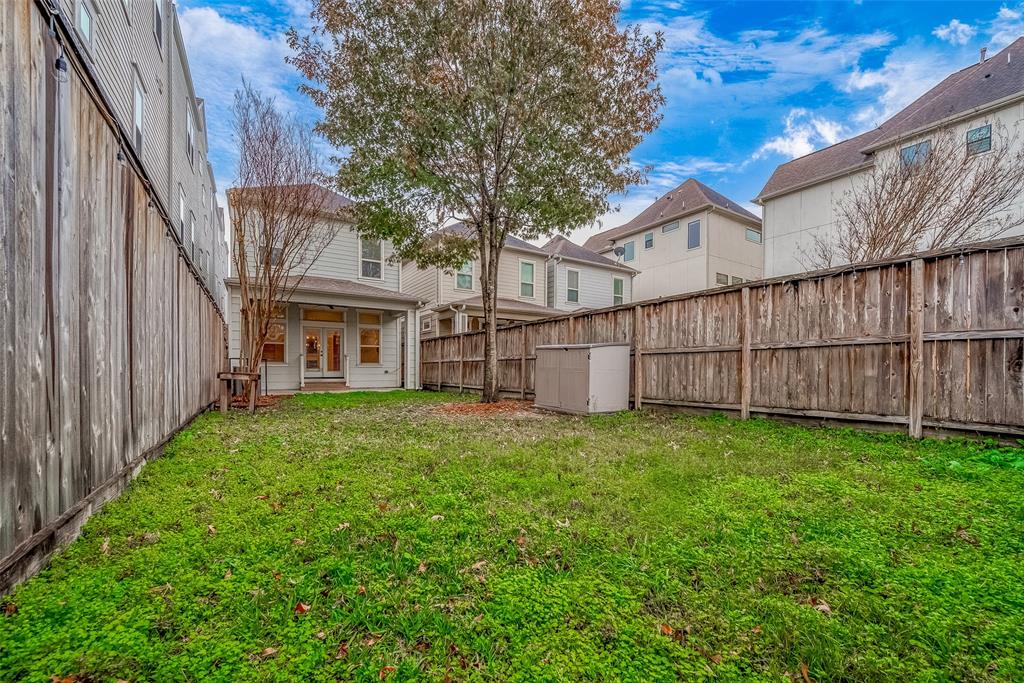 Houston, Texas 77008, United States, 3 Bedrooms Bedrooms, ,3 BathroomsBathrooms,Residential,Pending,14386