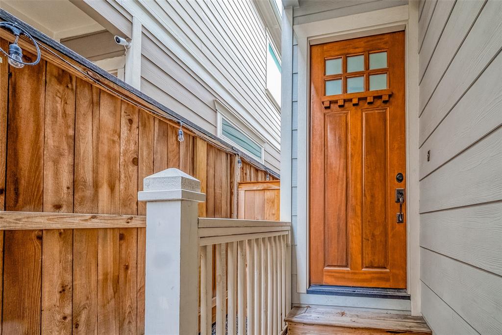 Houston, Texas 77008, United States, 3 Bedrooms Bedrooms, ,3 BathroomsBathrooms,Residential,Pending,14386