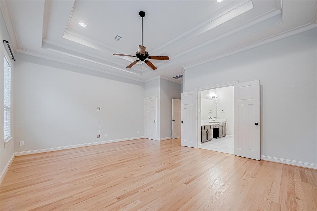 Houston, Texas 77008, United States, 3 Bedrooms Bedrooms, ,3 BathroomsBathrooms,Residential,Pending,14386