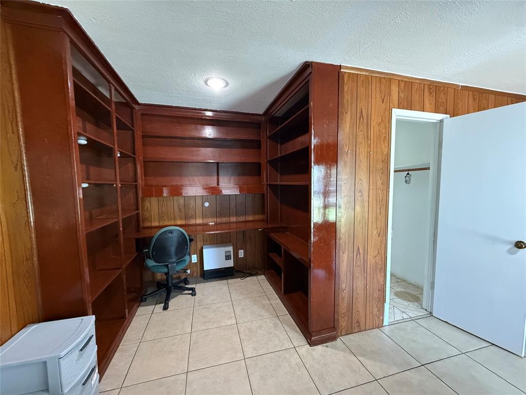 7231 Willowtex Drive, Houston, Texas image 7