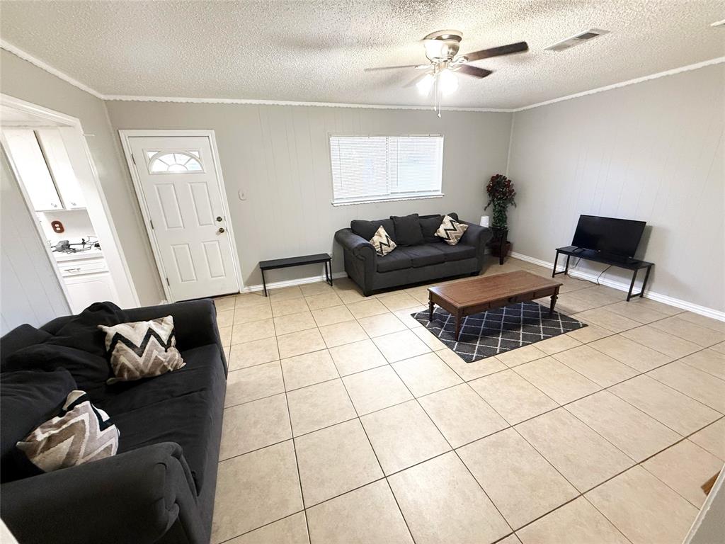 7231 Willowtex Drive, Houston, Texas image 6