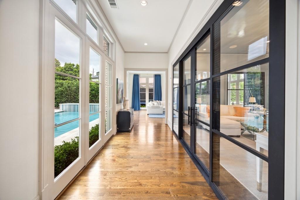 5322 Lynbrook Drive, Houston, Texas image 15