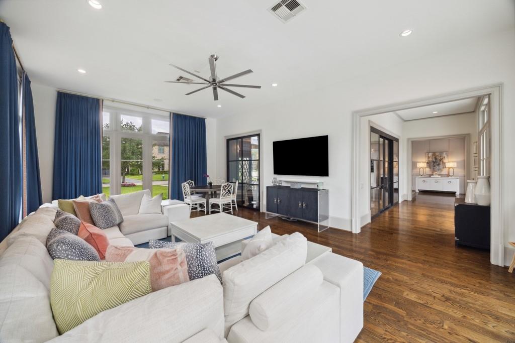 5322 Lynbrook Drive, Houston, Texas image 20