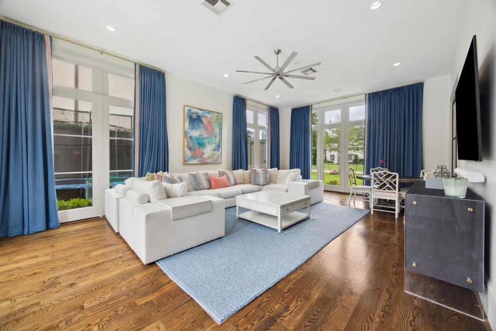 5322 Lynbrook Drive, Houston, Texas image 18