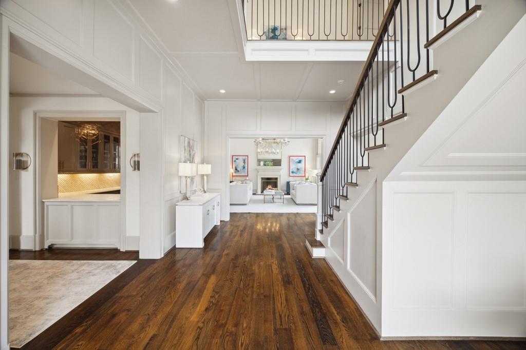 5322 Lynbrook Drive, Houston, Texas image 3